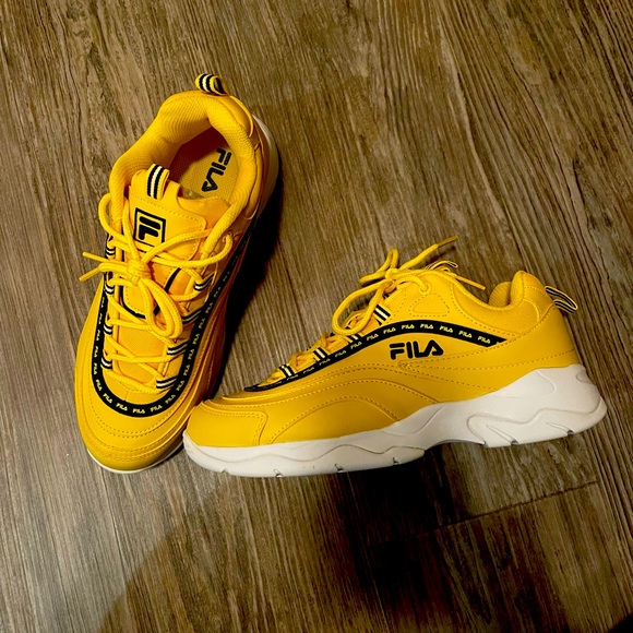 Fila Shoes - NEW Fila shoes